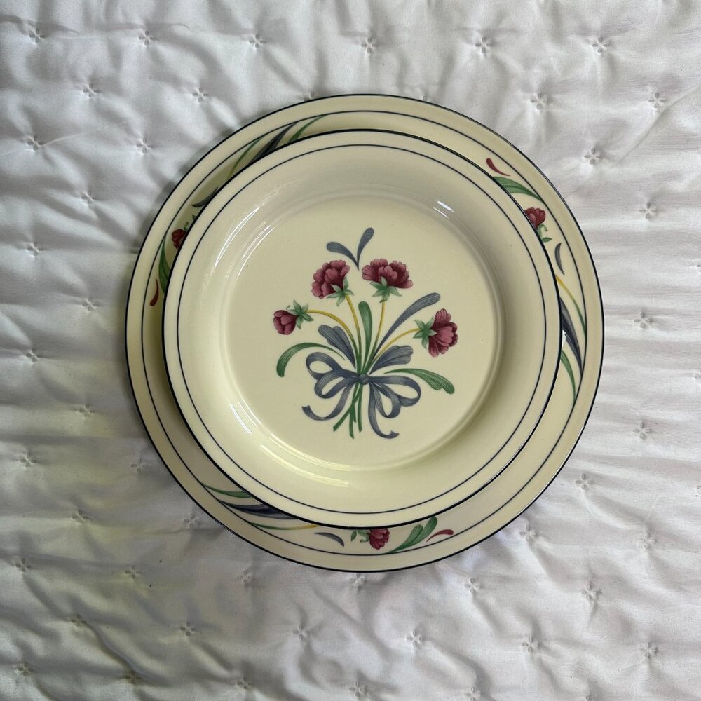 Lenox Poppies on blue dinnerware